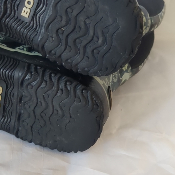 BOGS Women's Rain Boot Size 6 - Picture 9 of 9